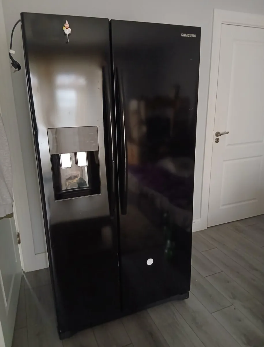 American style fridge - Image 1