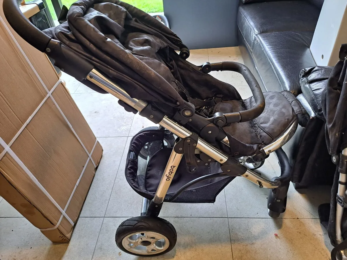 Single and Twin Buggies with pumped wheels - Image 3