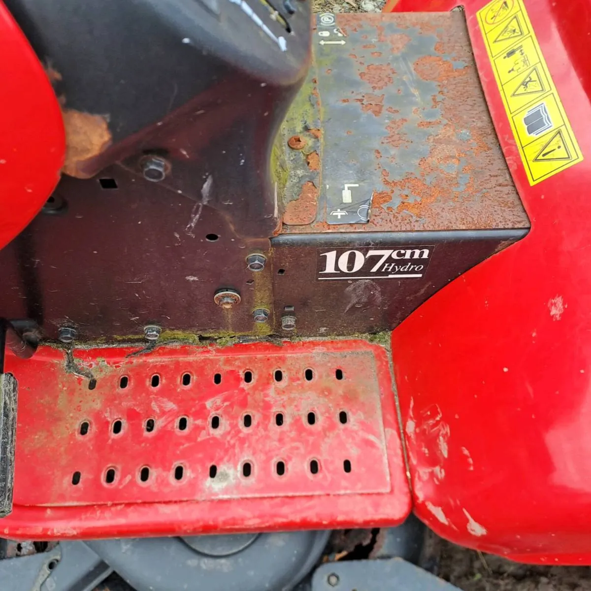 Ride on lawnmower - Image 2