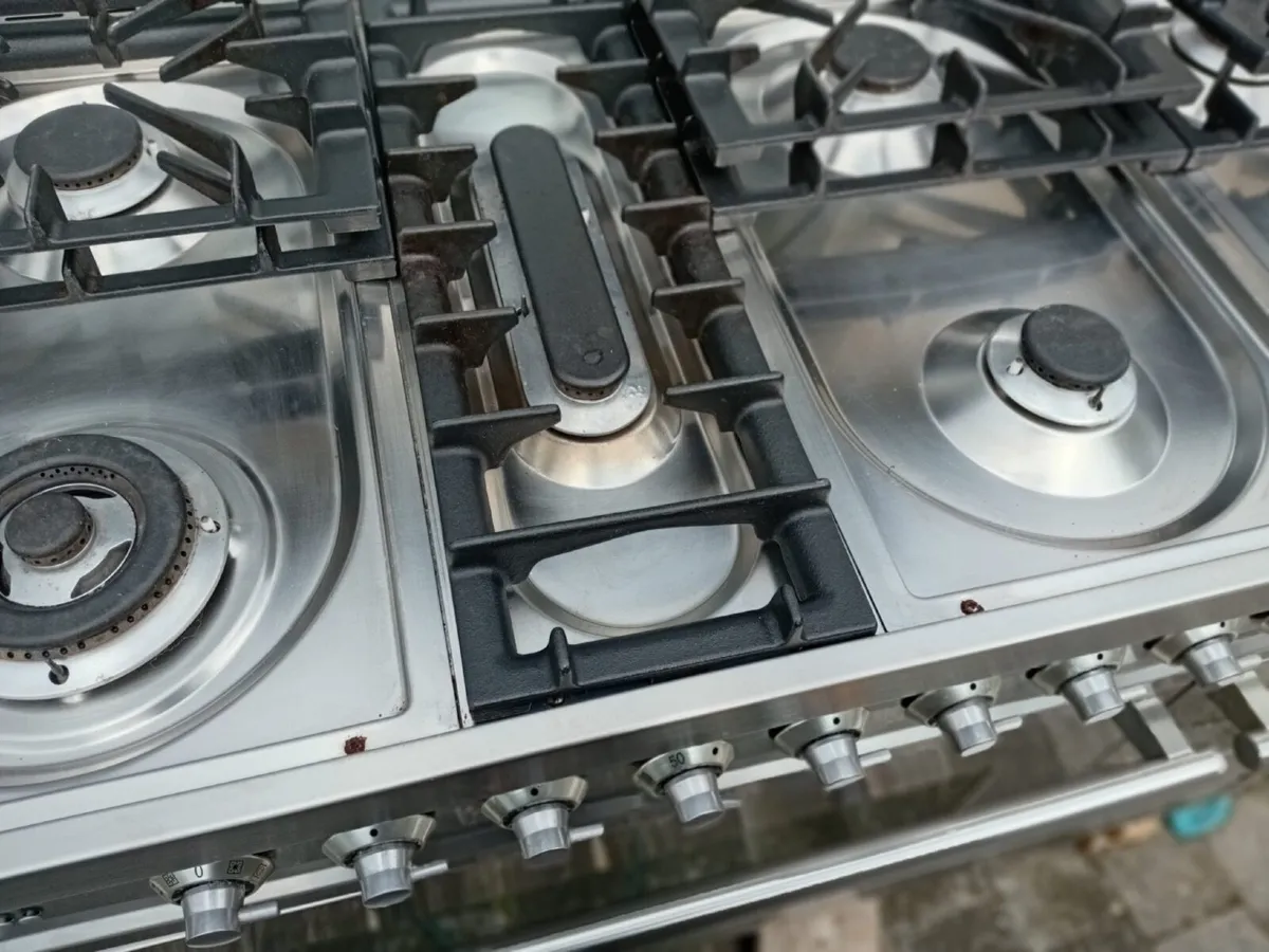 Britannia natural gas cooker - Image 1