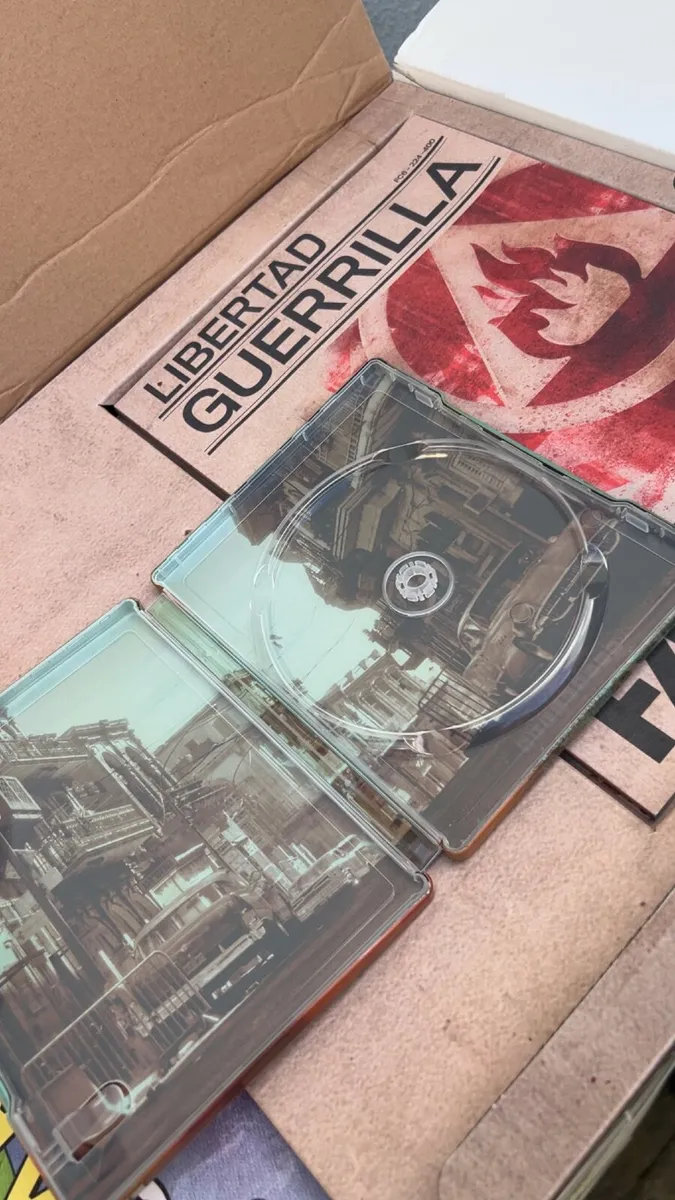 Far Cry 6 - Flamethrower relica/statue *no game* - Image 3