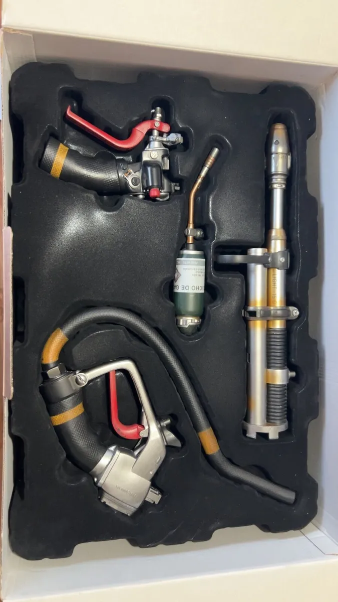 Far Cry 6 - Flamethrower relica/statue *no game* - Image 4