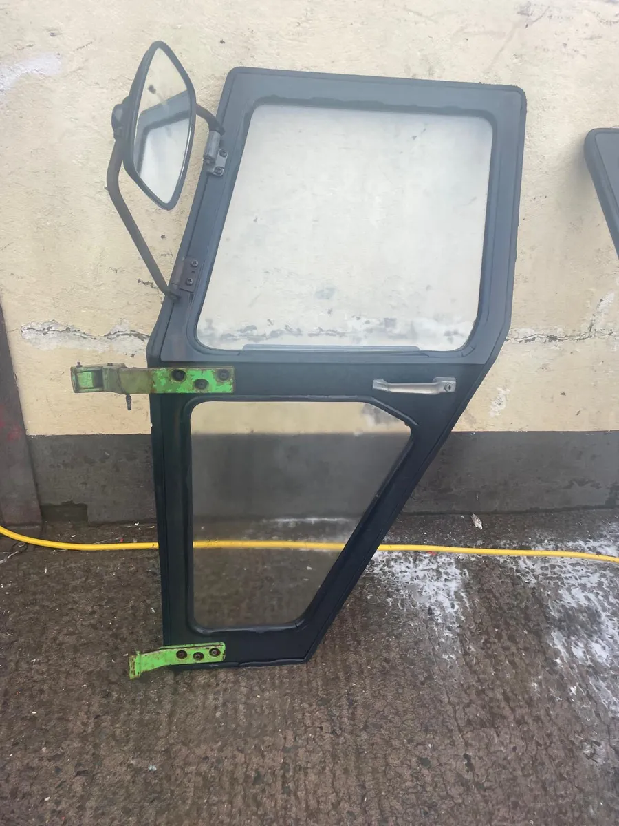 LH and RH Deutz DX Doors - Image 4