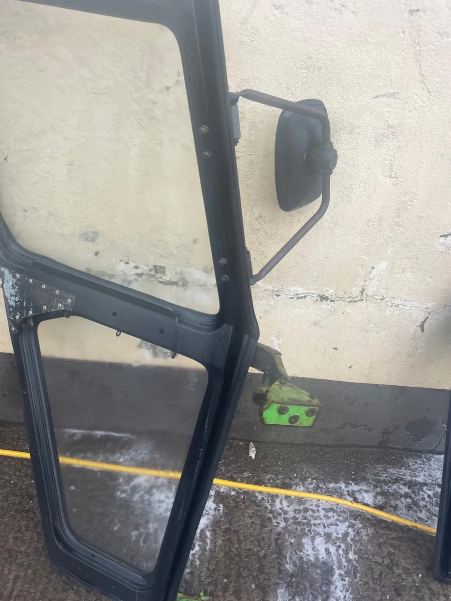 LH and RH Deutz DX Doors - Image 3