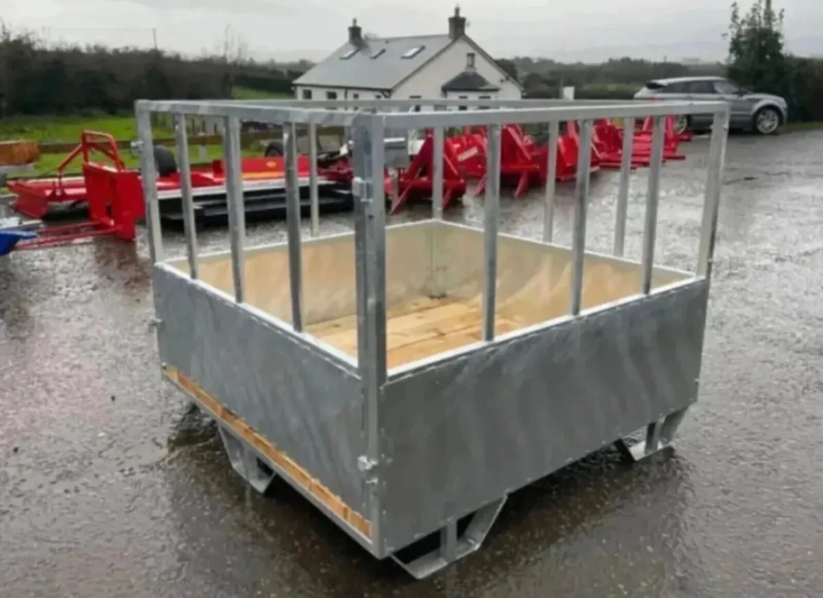 SQUARE FEEDERS NEW - Image 2