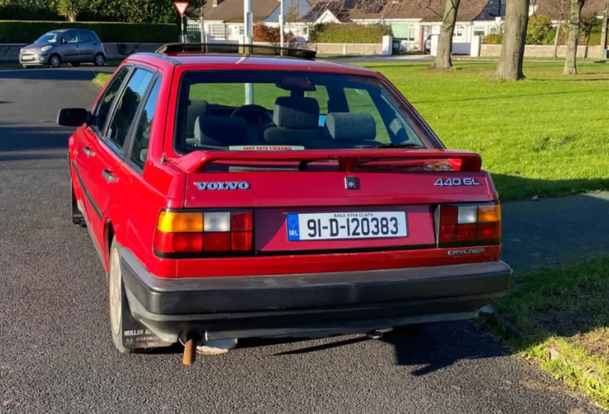 Volvo 440 GL - Image 3