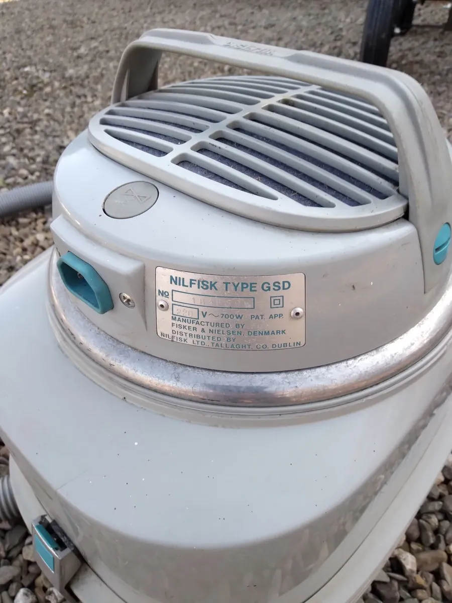 Nilfisk GS90 Hoover retro 1980S - Image 4