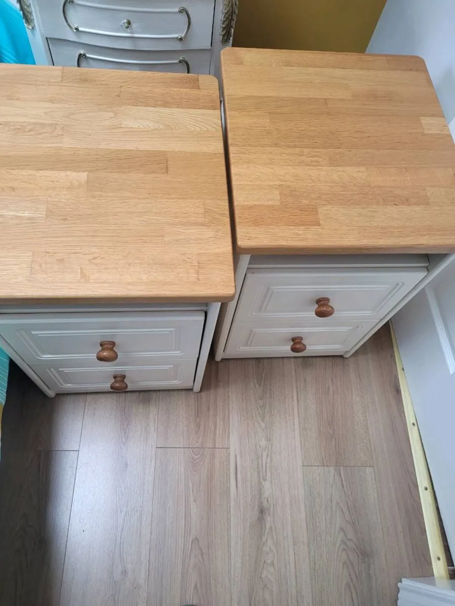 Pair of Bedside Lockers - Image 1
