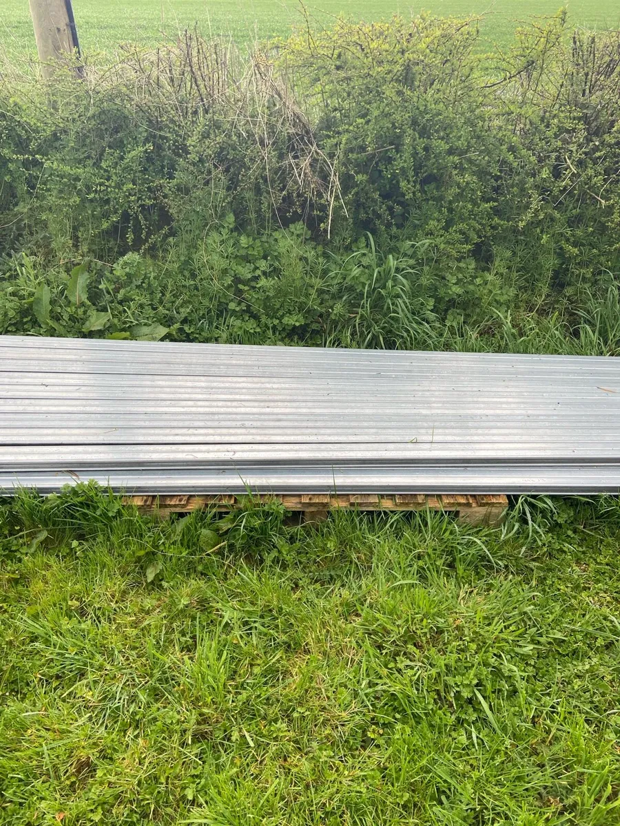 55m of Double Unistrut - Image 2