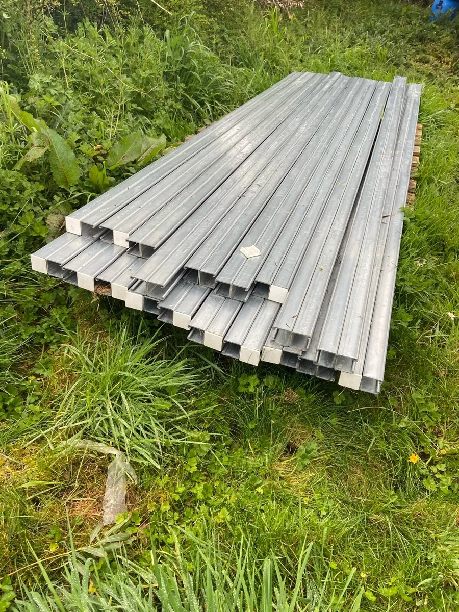 55m of Double Unistrut - Image 1