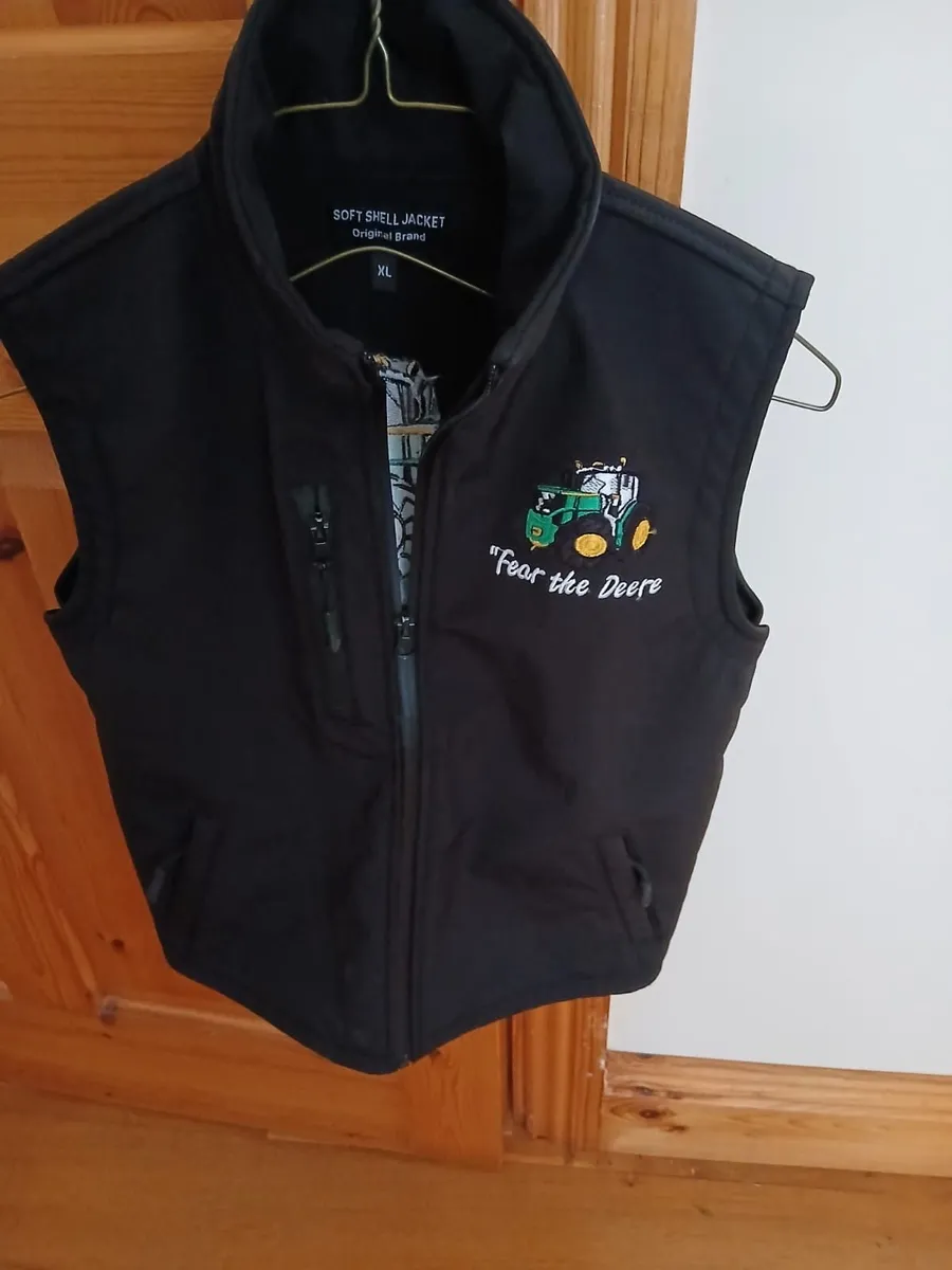 John deere jacket - Image 2