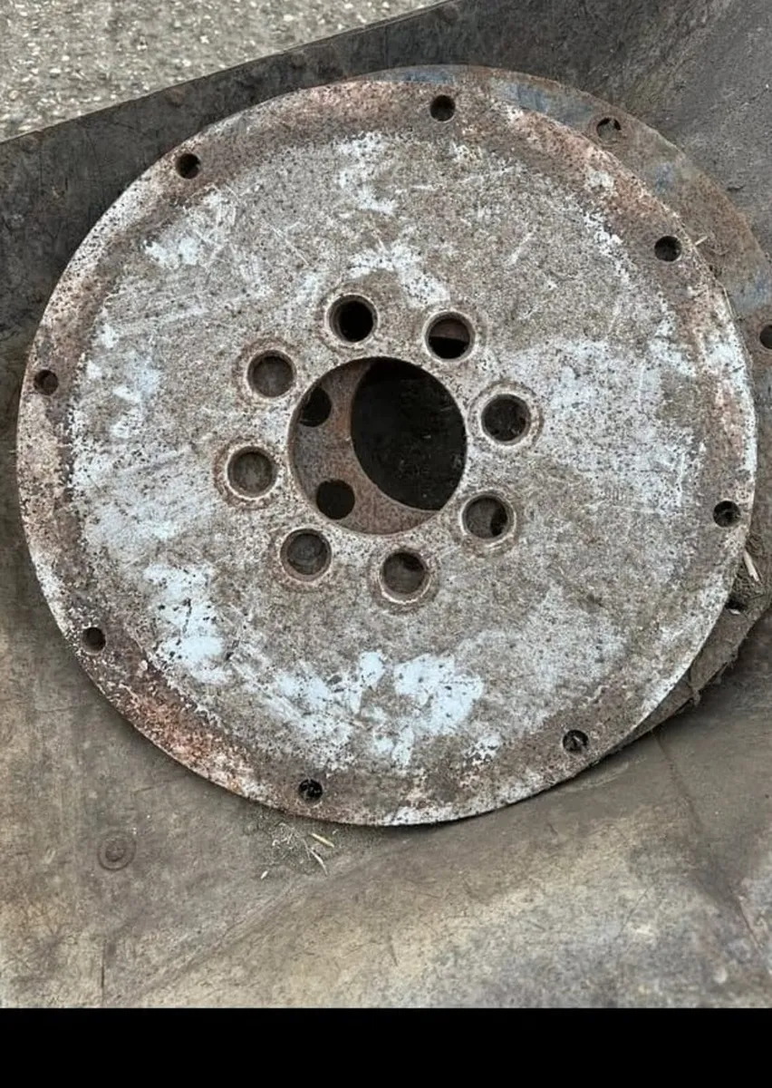 28.1r 26 interchangeable tanker tractor wheels - Image 2