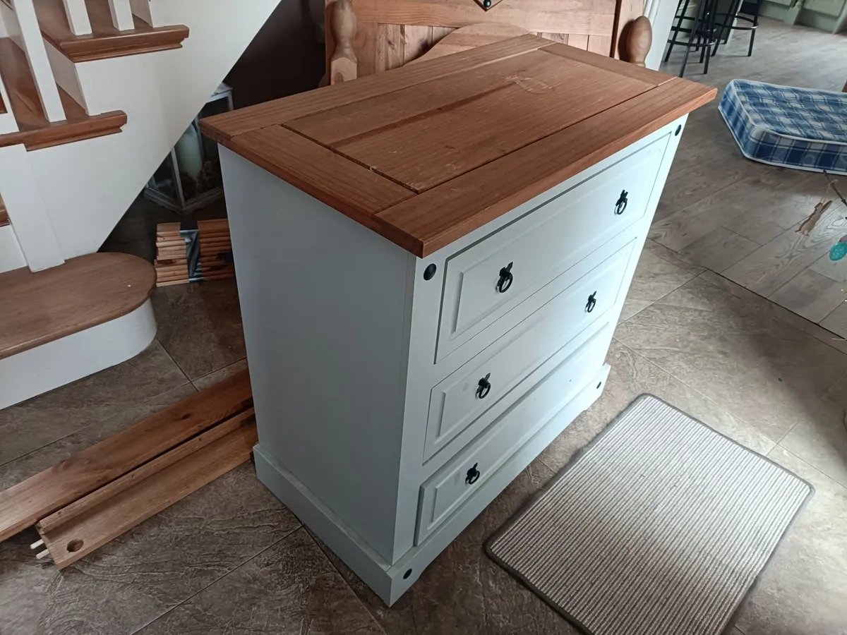 Bedroom furniture - Image 3