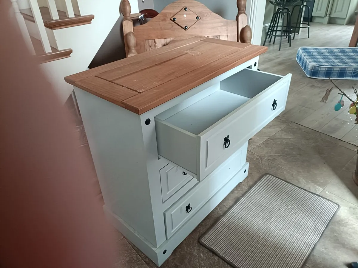 Bedroom furniture - Image 2