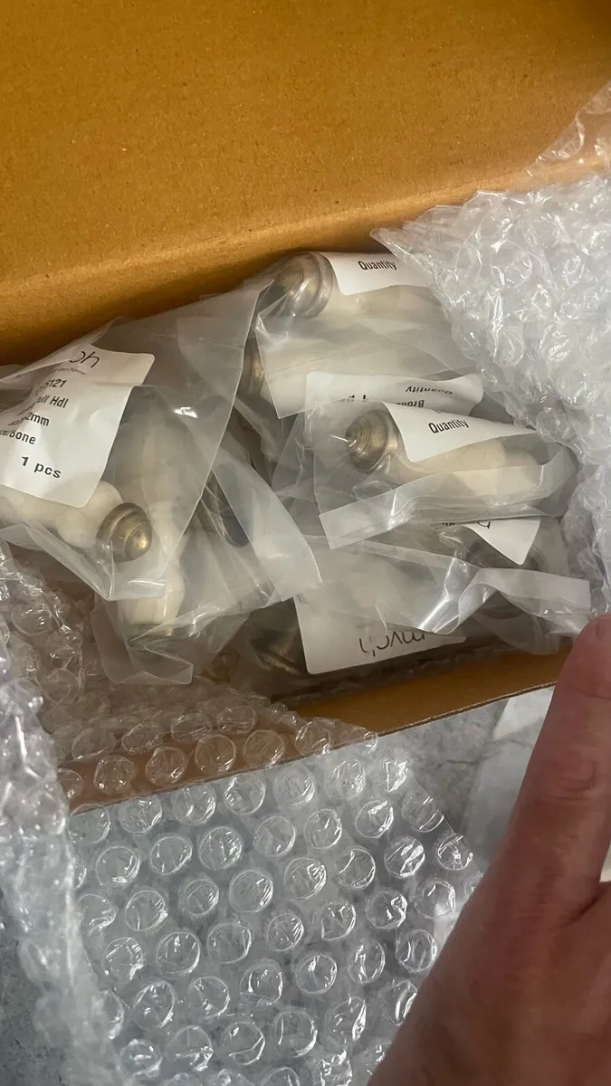 30 Door Handles - Image 1