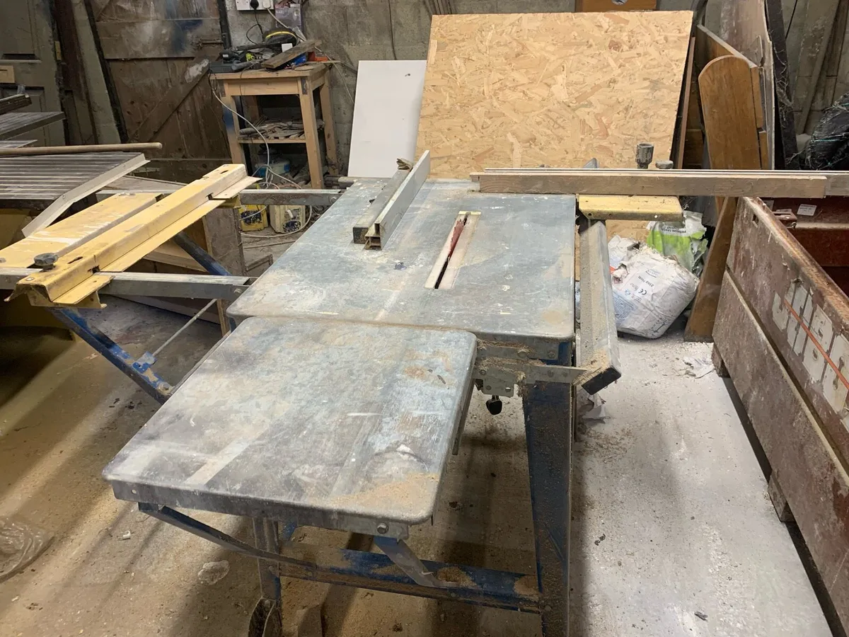 Table saw - Image 2