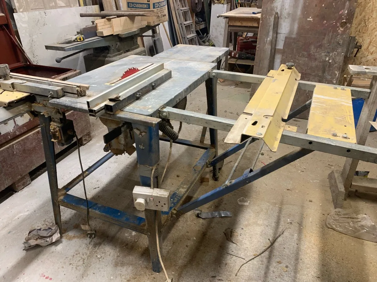 Table saw - Image 3