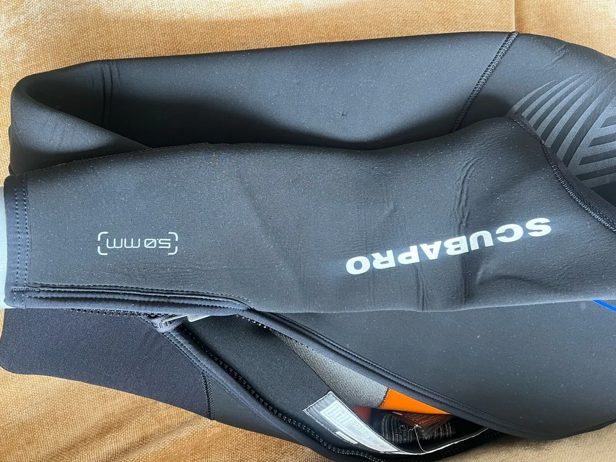 Scuba pro wet suit - Image 3