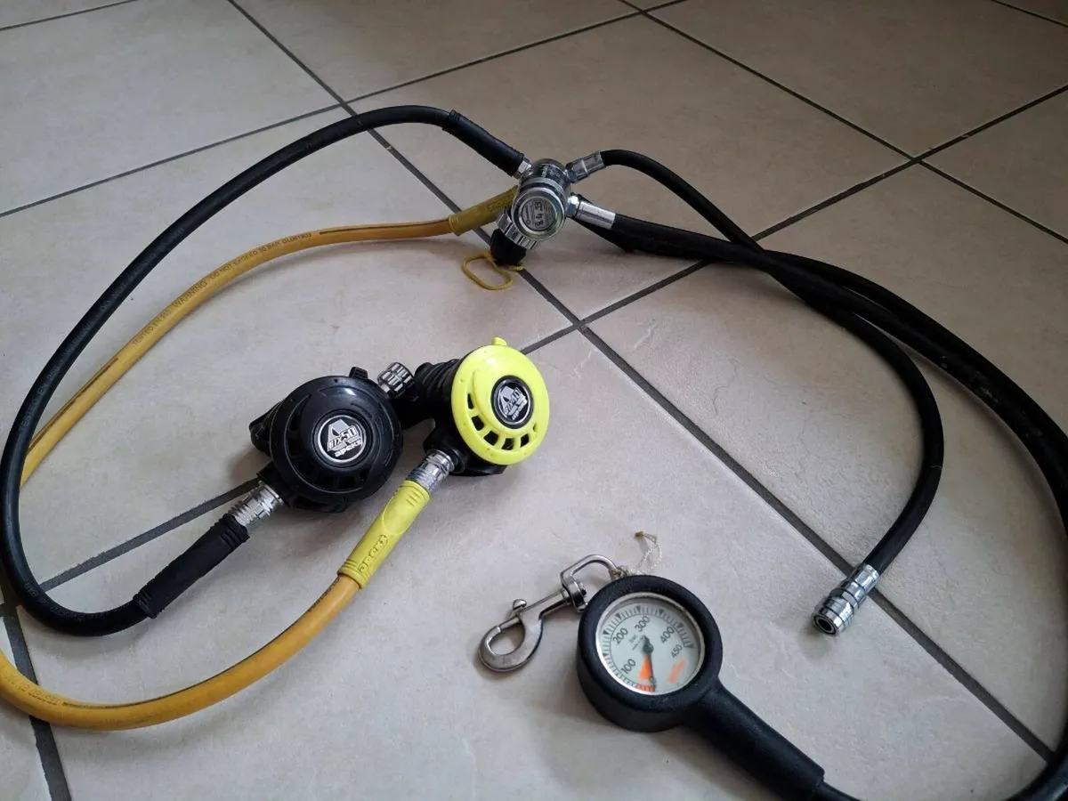 Dive Regulators - Image 1
