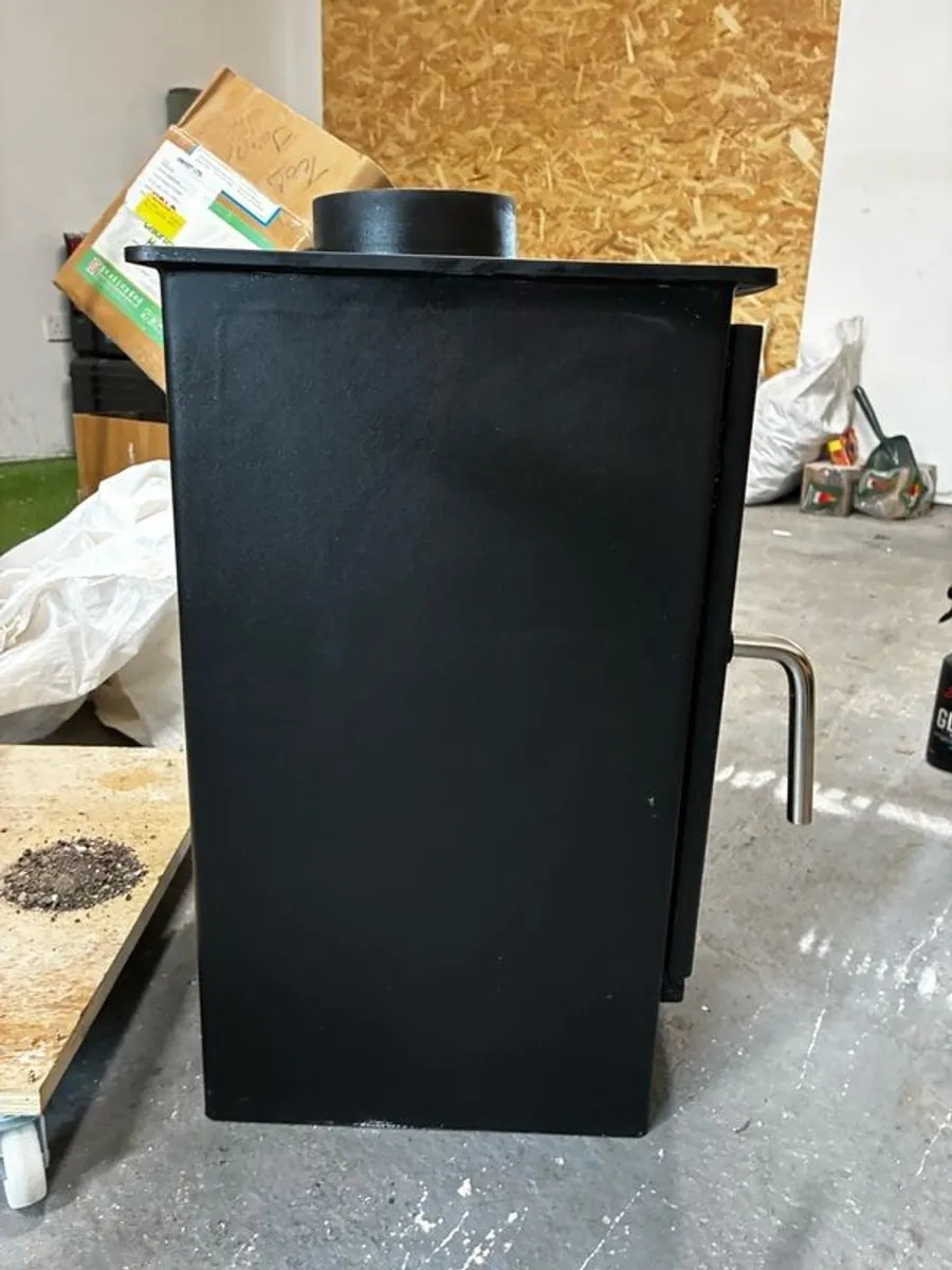 Henley Stove - Image 4