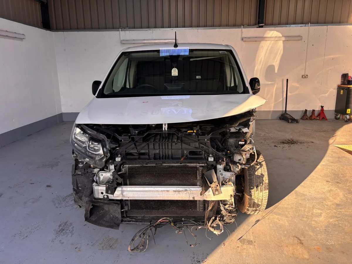 2023 Toyota Proace City - Image 4