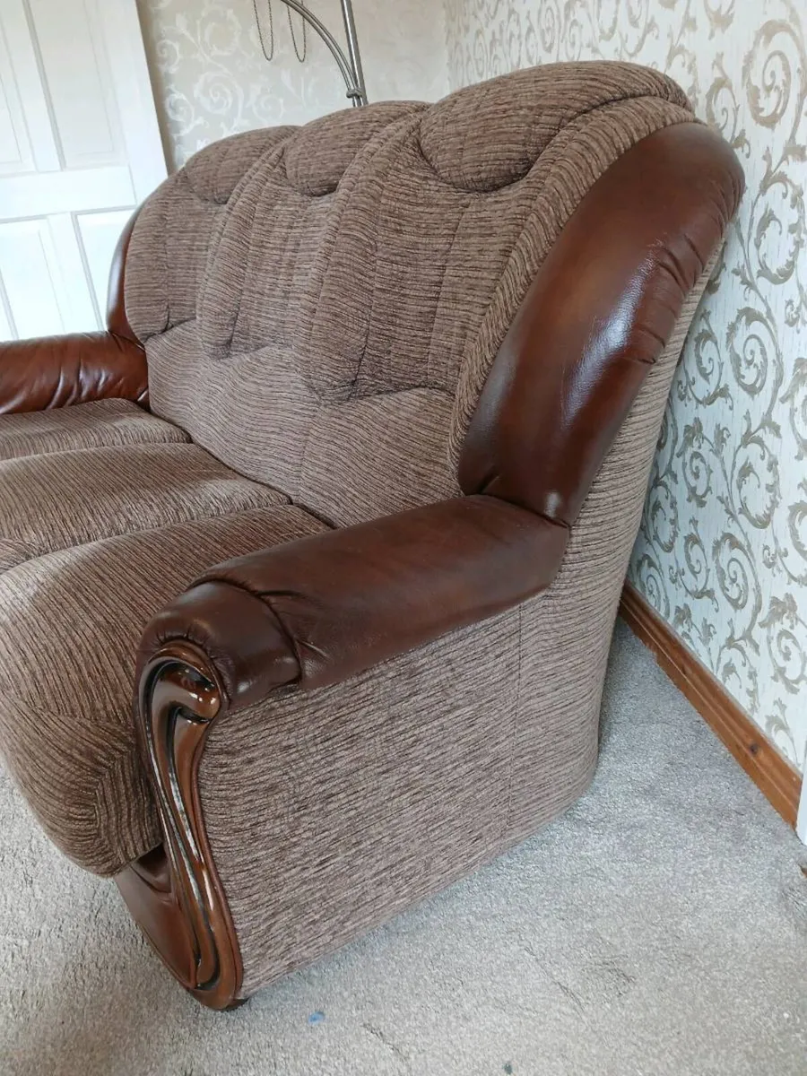 3 seater couch and chair - Image 2
