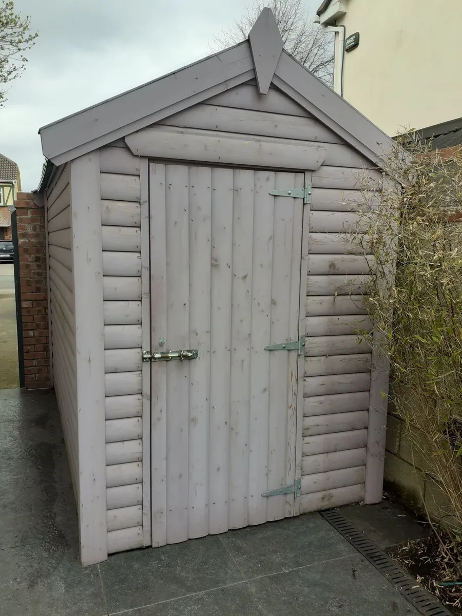 Garden shed. Must collect. - Image 1