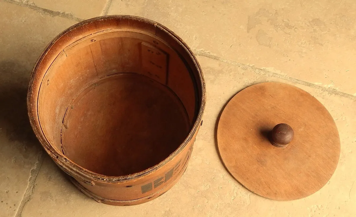 Wooden Handmade Vintage Storage Container - Image 3