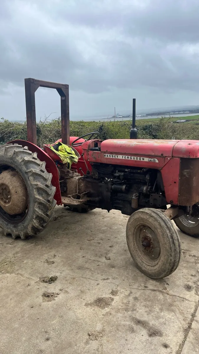 Massey Ferguson 65 - Image 1