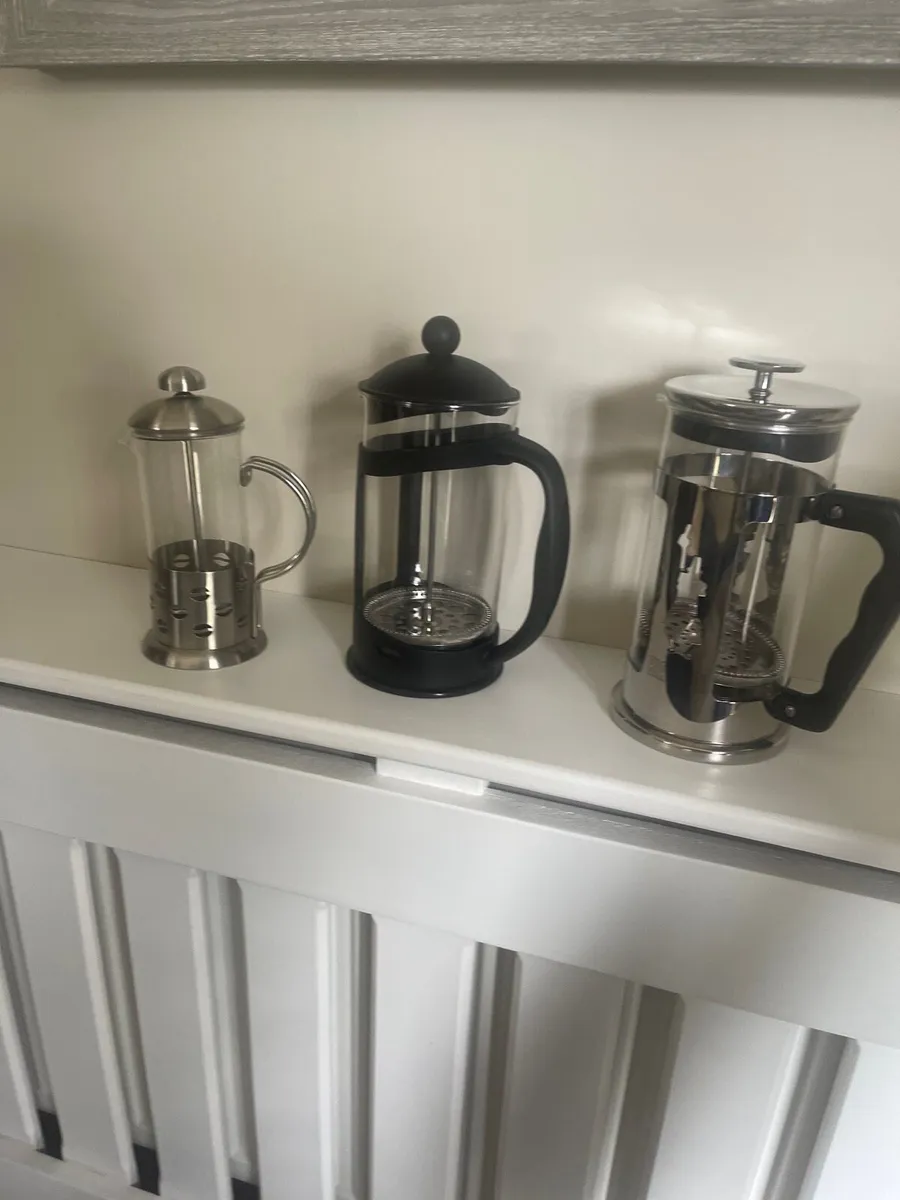 3 coffee pots - Image 1