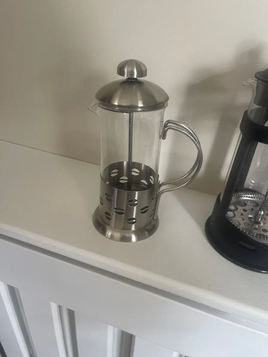 3 coffee pots - Image 2