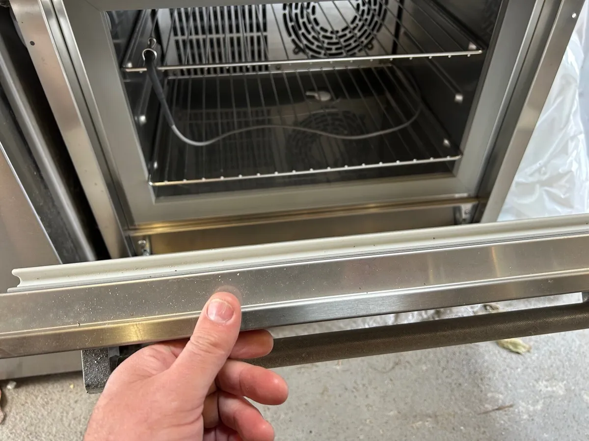 Blast freezer  and vacuum packer - Image 2