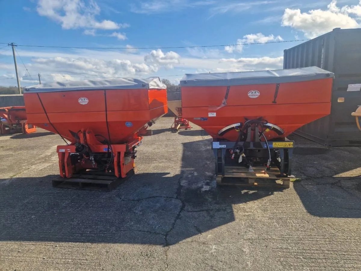 Rauch Fertiliser spreders - Image 1