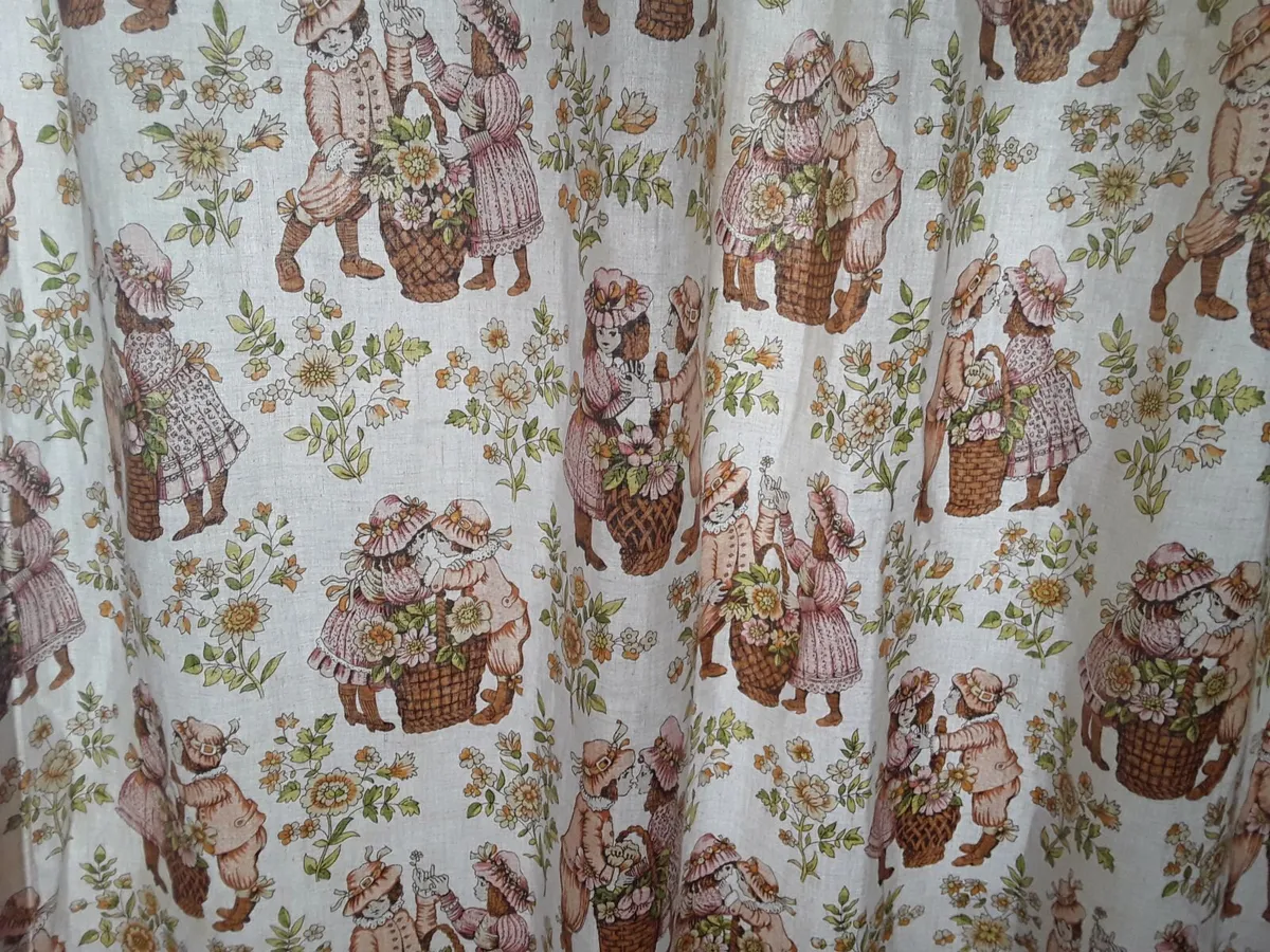 Old vintage small drapes suitable for bedroom - Image 1