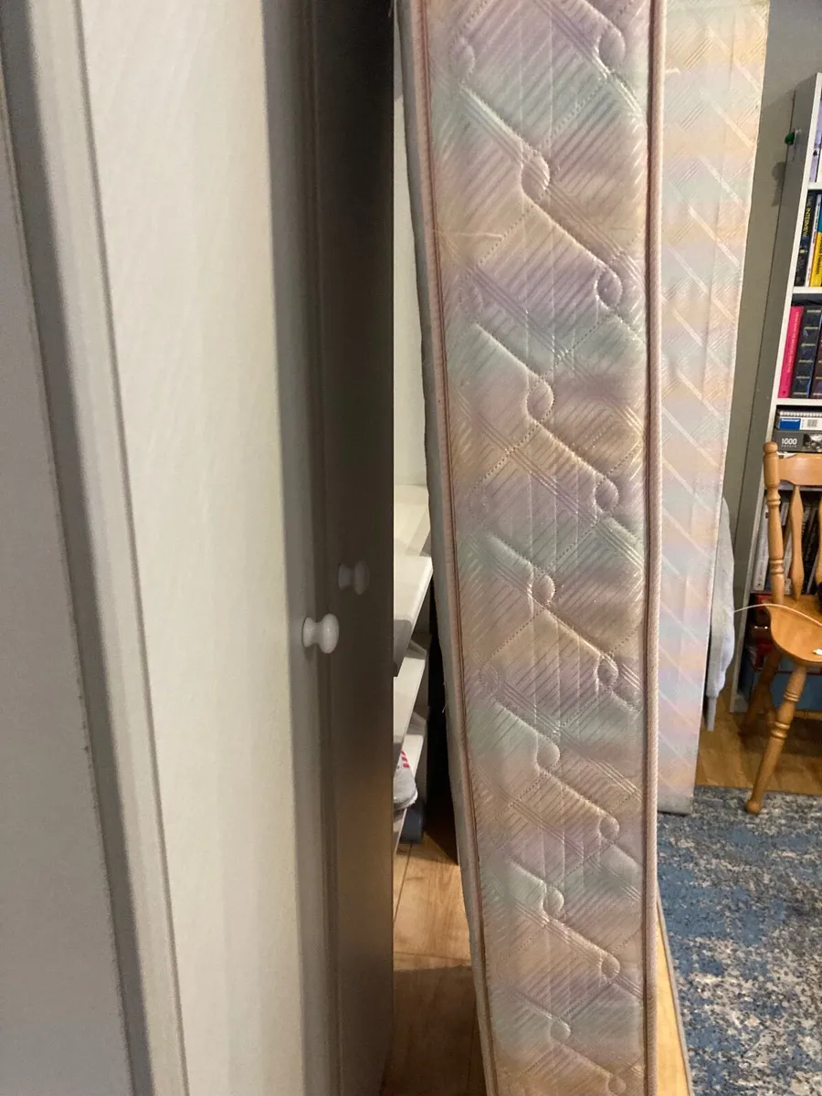 2 ft 6 mattress - Image 1