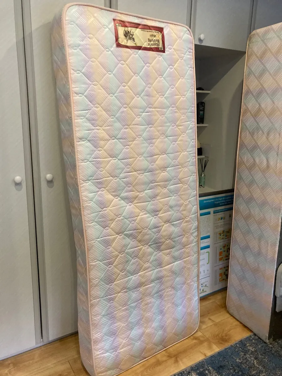 2 ft 6 mattress - Image 3