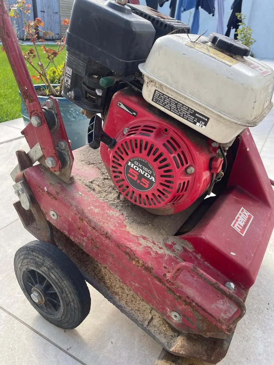 Plate compactor - Image 2