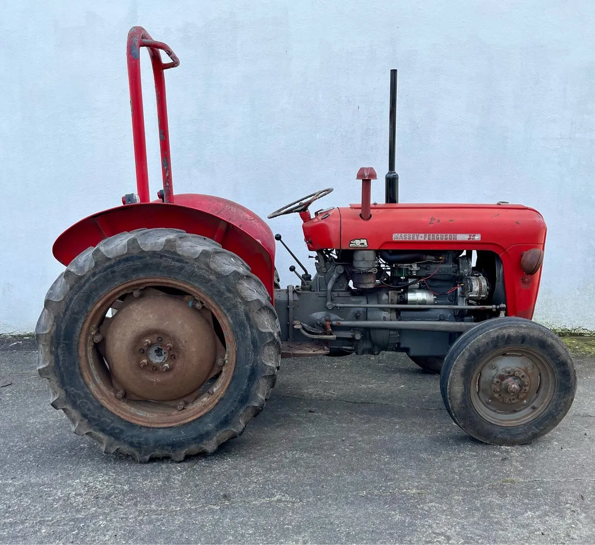 Massey Ferguson 35 - Image 1