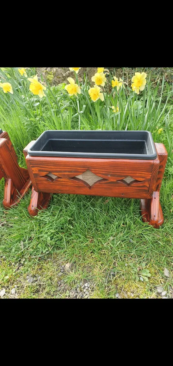 Flower pots - Image 1