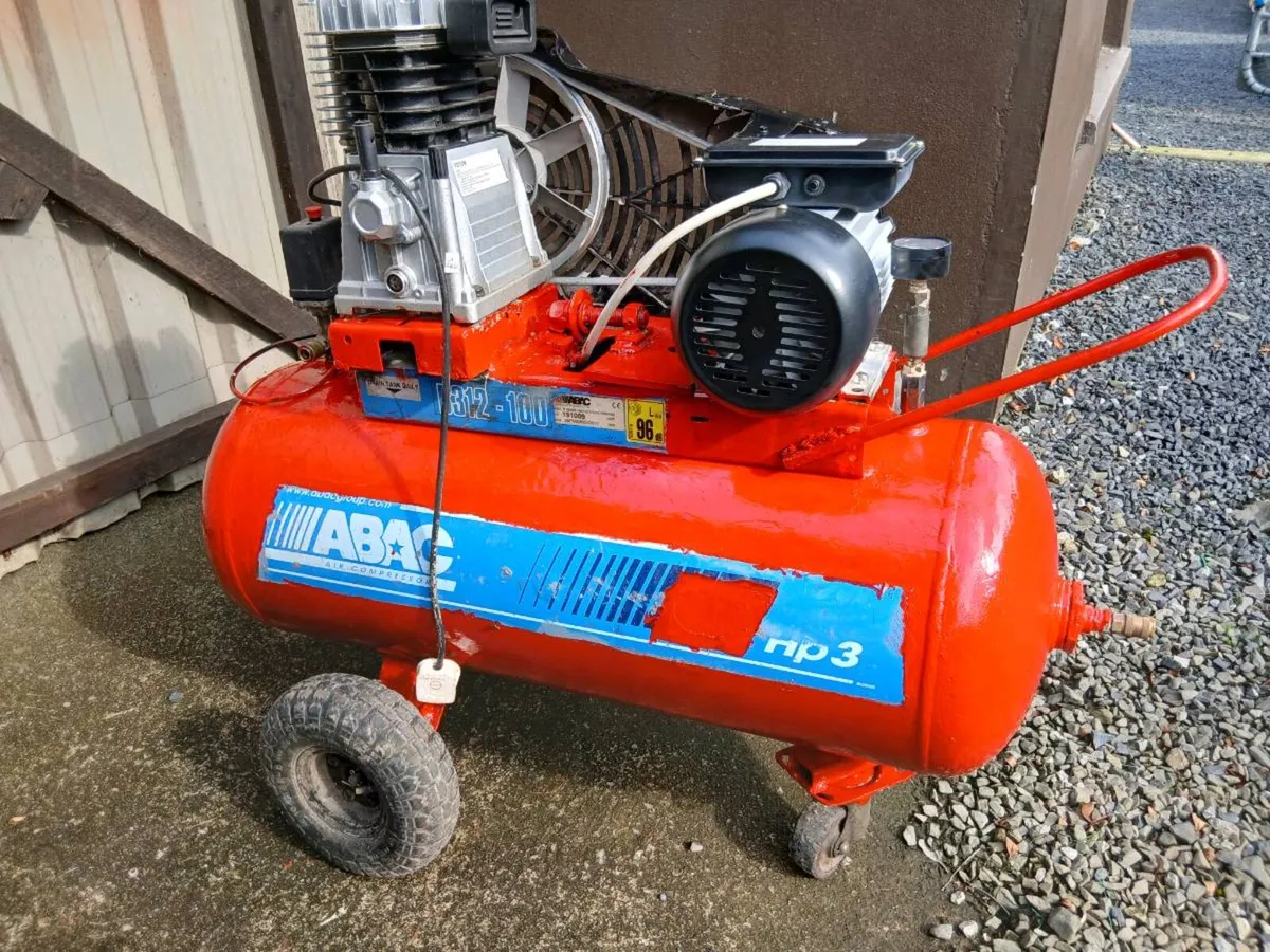 Air compressor - Image 1