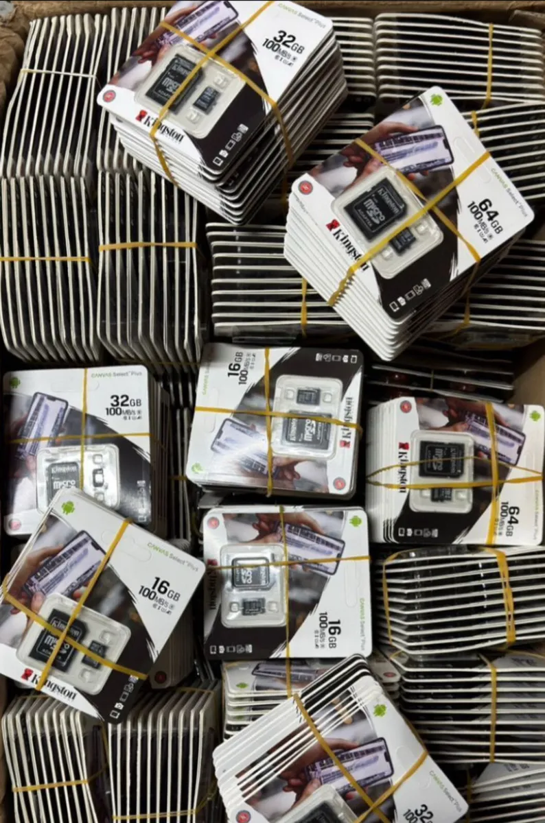 Memory Cards and Usb sticks Kingstone - Image 1