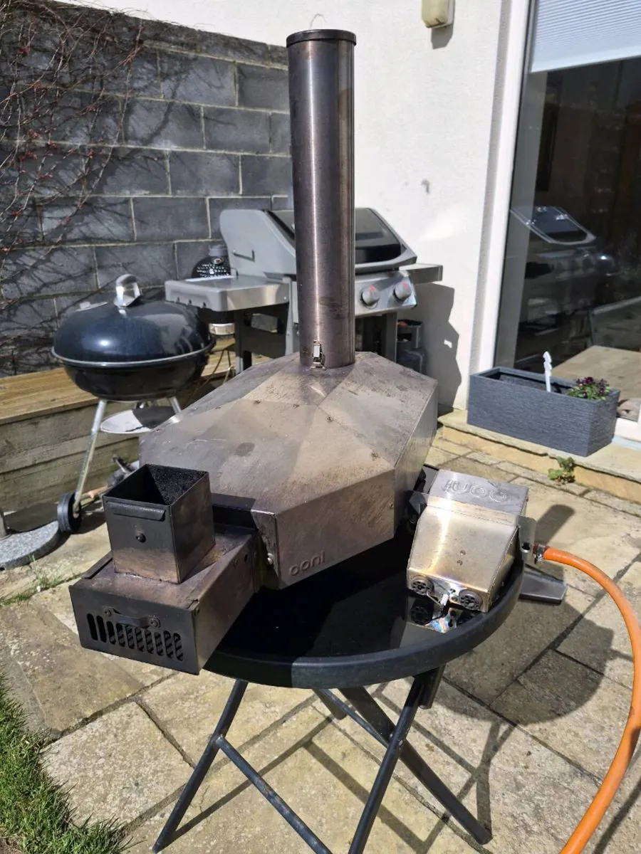 Ooni duel pizza oven - Image 1