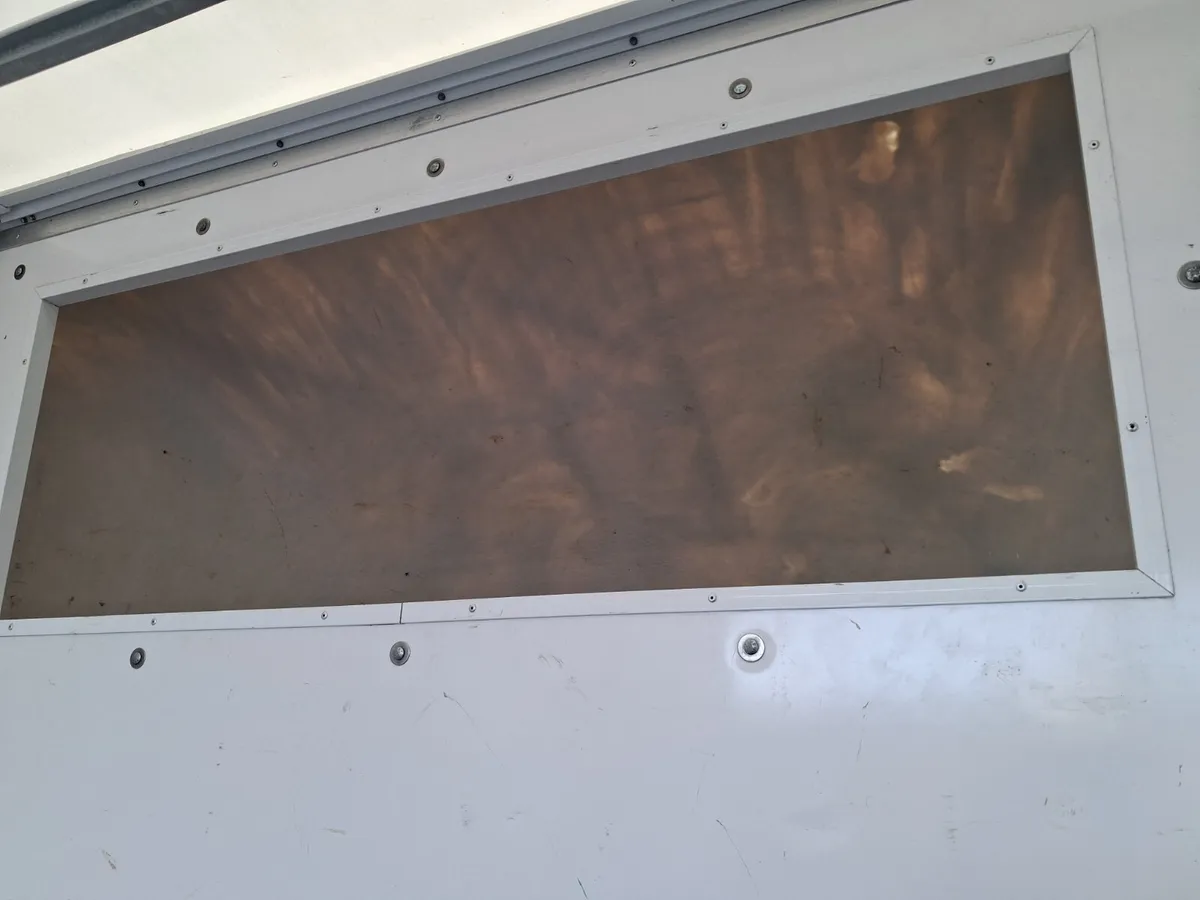 Citroen Low Floor HUGE Volume Luton - Image 4