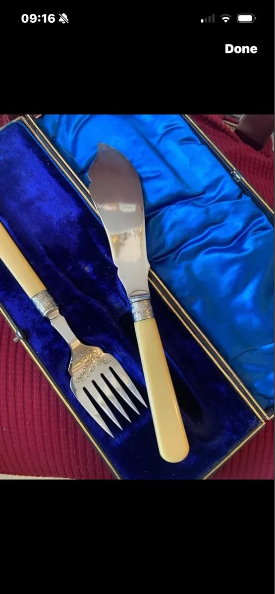 Antique Bone Handle Fish Serving Set - Image 4