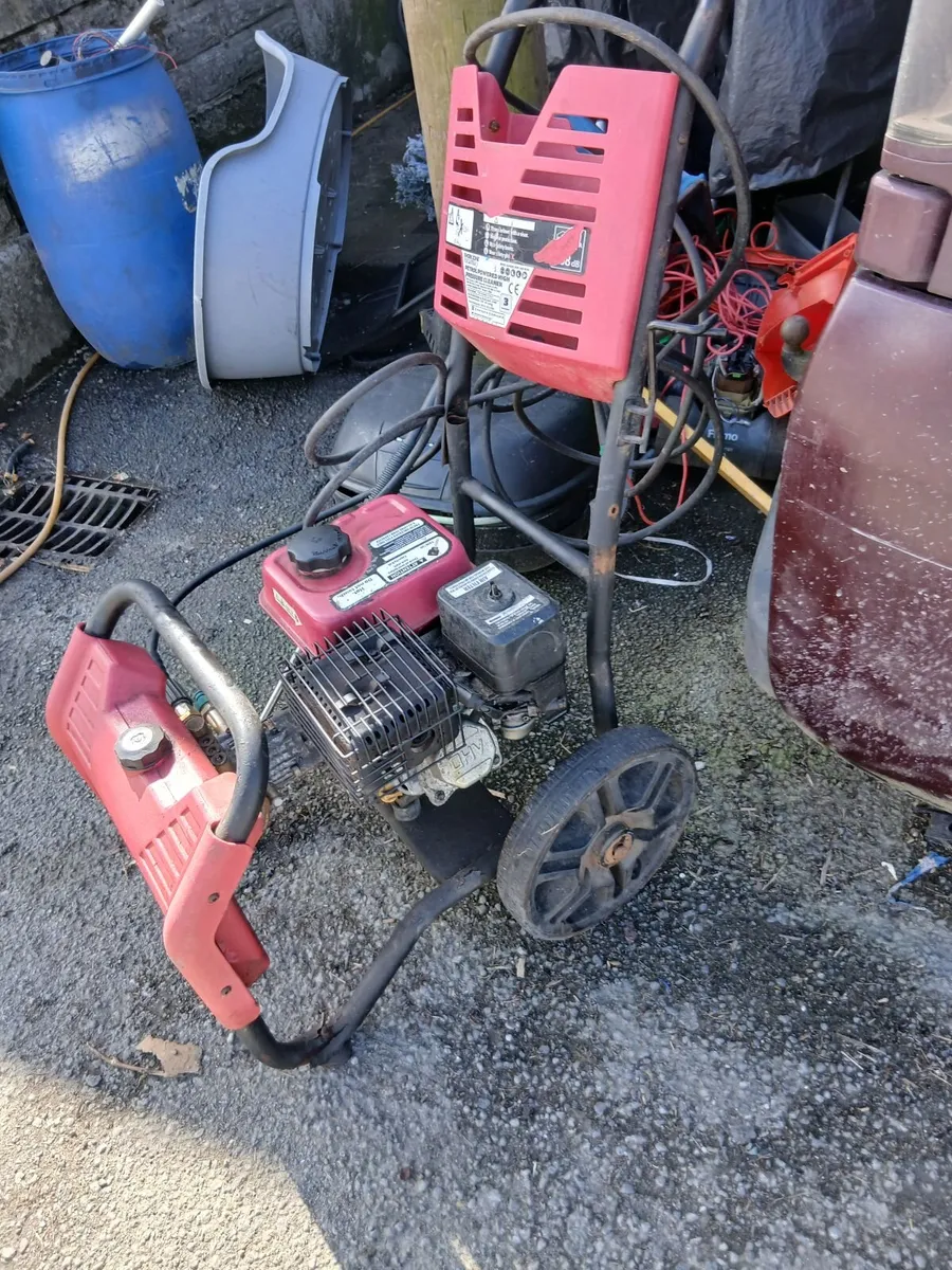 Power washer working perfect priced - Image 3