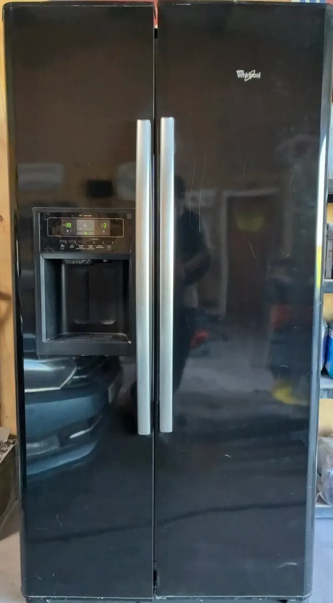 AMERICAN FRIDGE FREEZER - Image 1