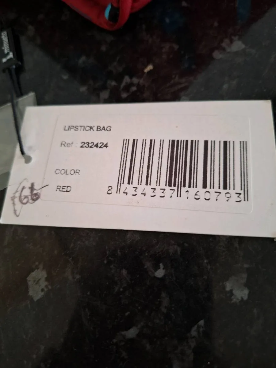 Lovely Minueto lipstick handbag - Image 4