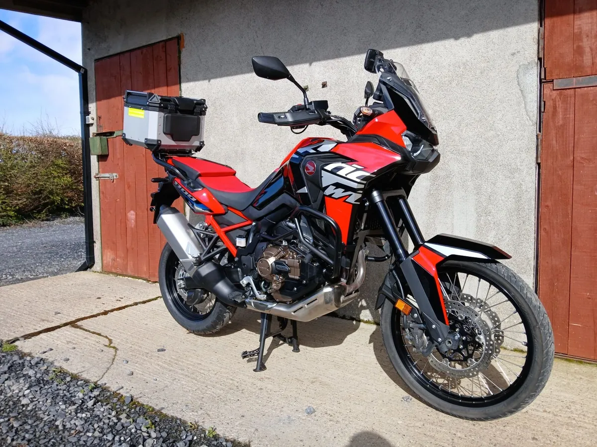 Honda CRF 1100 D Africa Twin DCT - Image 1