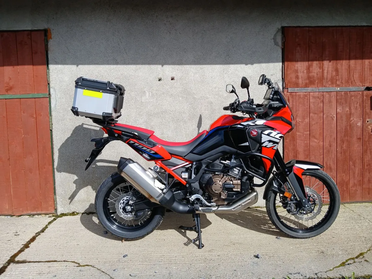 Honda CRF 1100 D Africa Twin DCT - Image 2