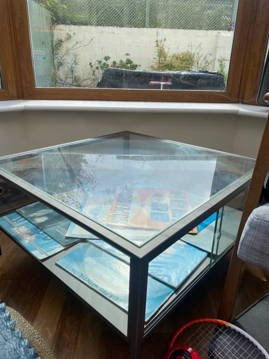 Glass coffee table - Image 1